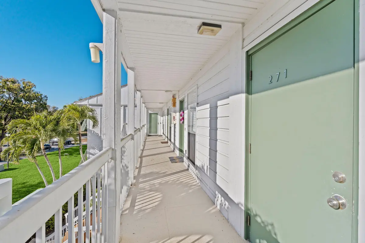 4-web-or-mls-A7405457 at 271 Cypress Point Drive, Palm Beach Gardens