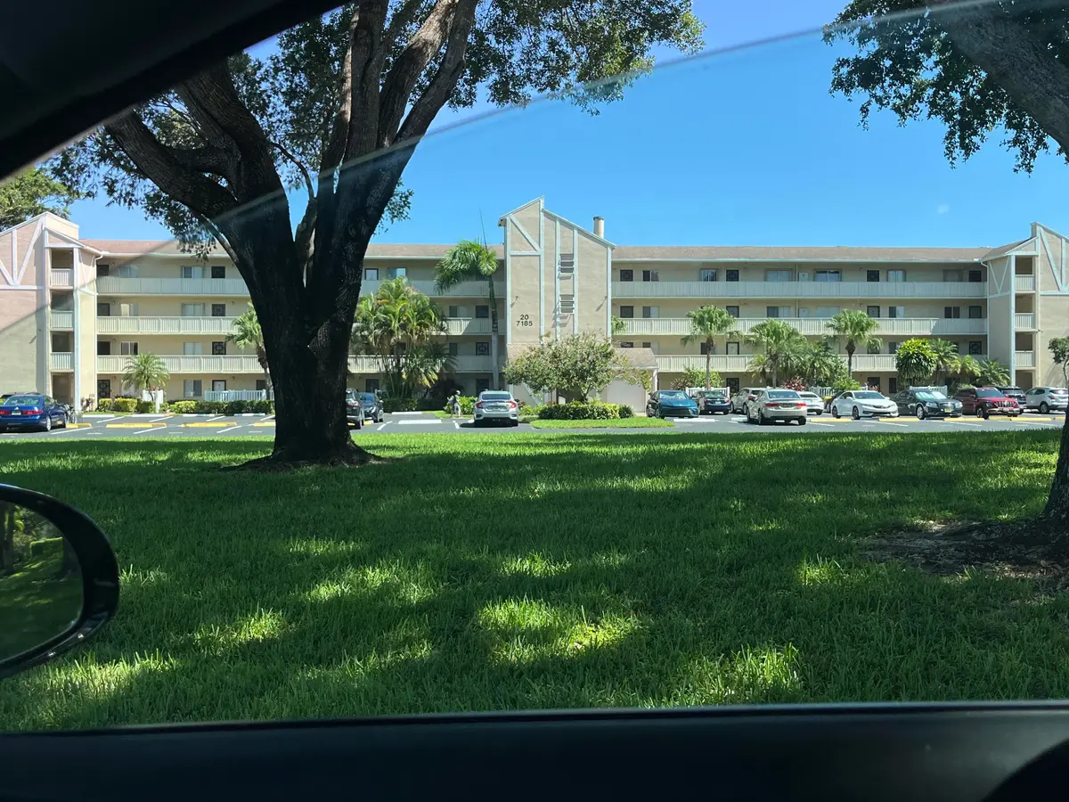 bldg #20 at 7185 Huntington Lane #306, Delray Beach