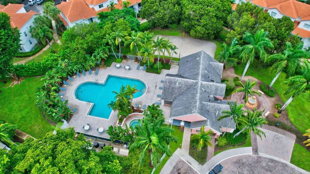 20251203181449817267000000-o at 1020 CRYSTAL Way M, Delray Beach