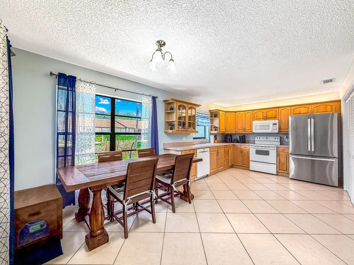 39-web-or-mls-JOY_052725 at 39 Vía De Casas Norte, Boynton Beach
