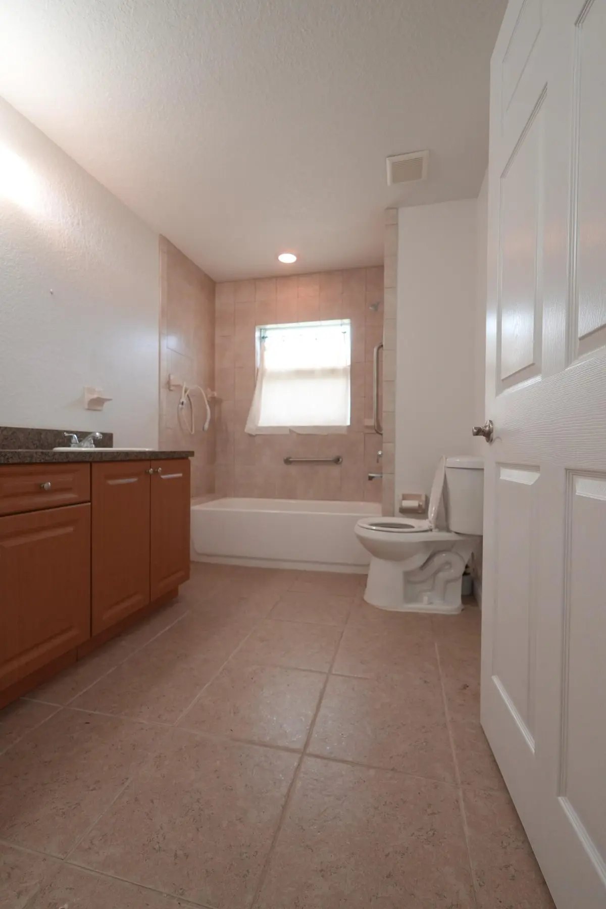 Full Bathroom at 710 N 23rd Street, Fort Pierce