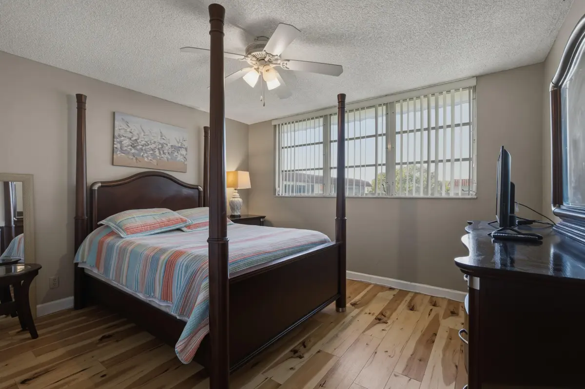 4. Master Bedroom at 9420 S HOLLYBROOK LAKE Drive 304, Pembroke Pines