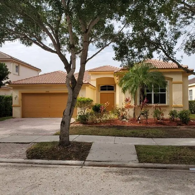 4b6de450-2556-4849-a275-bb32fb14ad06 at 1002 Lavender Circle, Weston