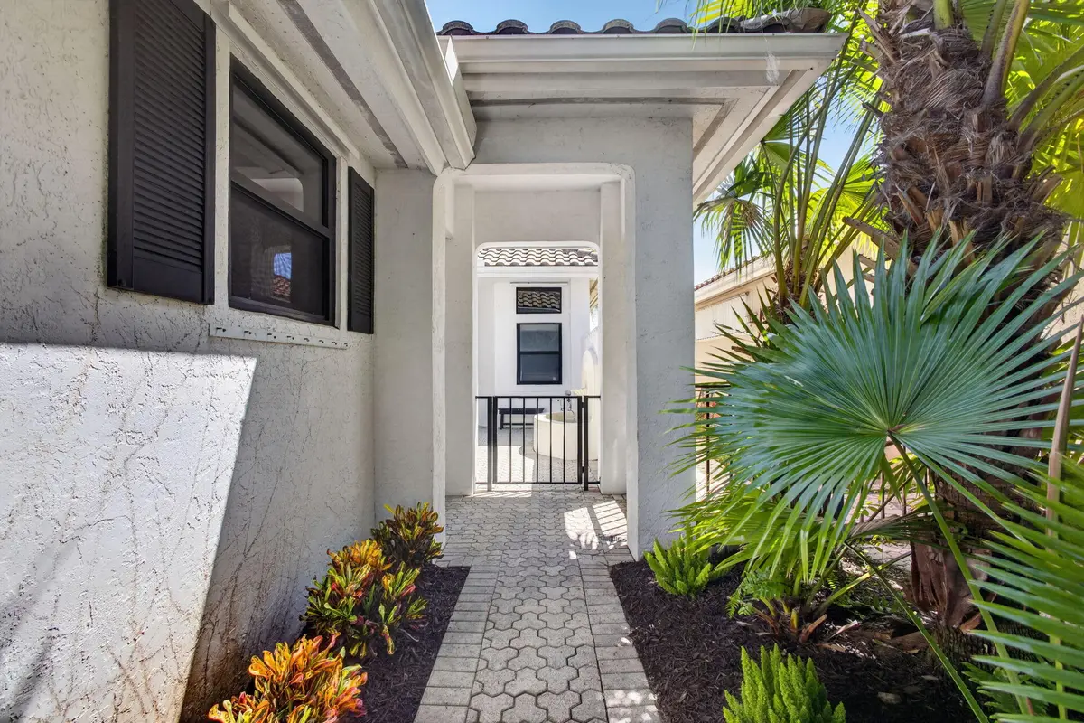 2185 Regents Boulevard, West Palm Beach, FL – photo 8