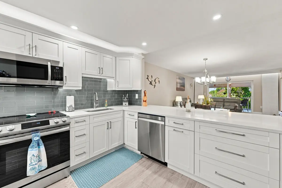 05_stl_2423 at 4629 POINCIANA Street 304, Lauderdale-By-The-Sea