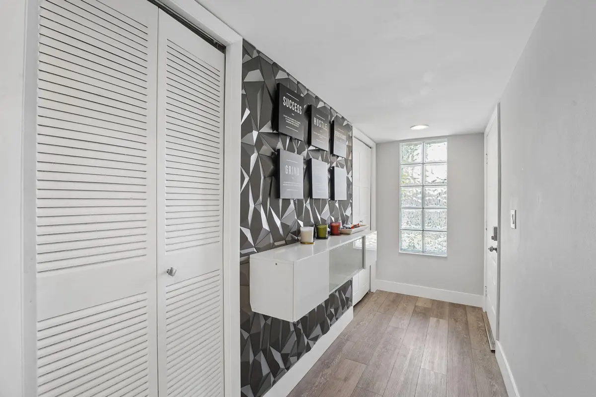 Halway at 327 LAKEVIEW Drive 203, Weston