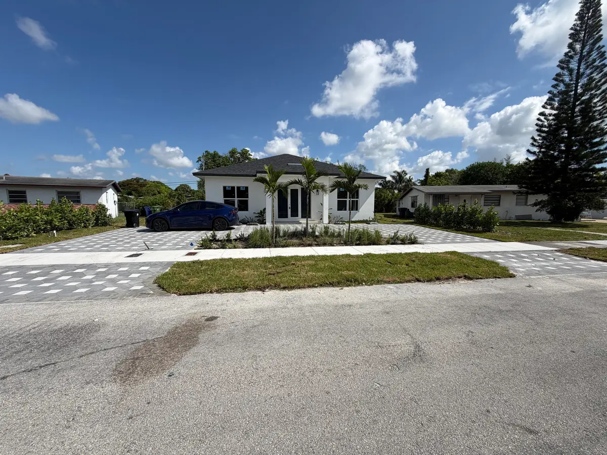 IMG_0737 at 1705 NW 15th Street, Fort Lauderdale