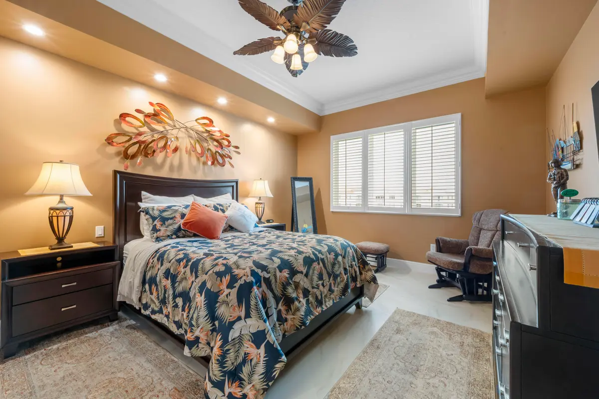 TR8HarborIsleDrivePH5-48 at 8 Harbour Isle Drive PH05, Fort Pierce