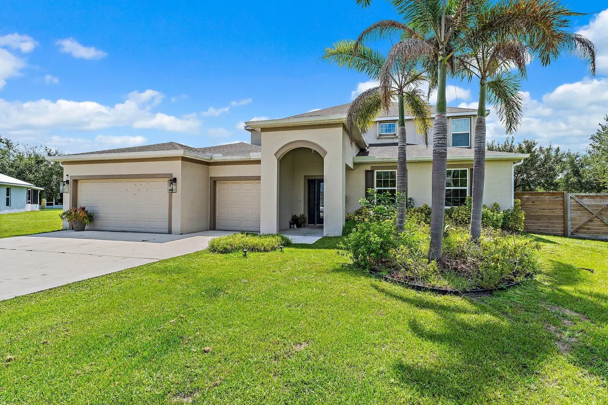 Front at 5648 NW LORNA Court, Port St. Lucie