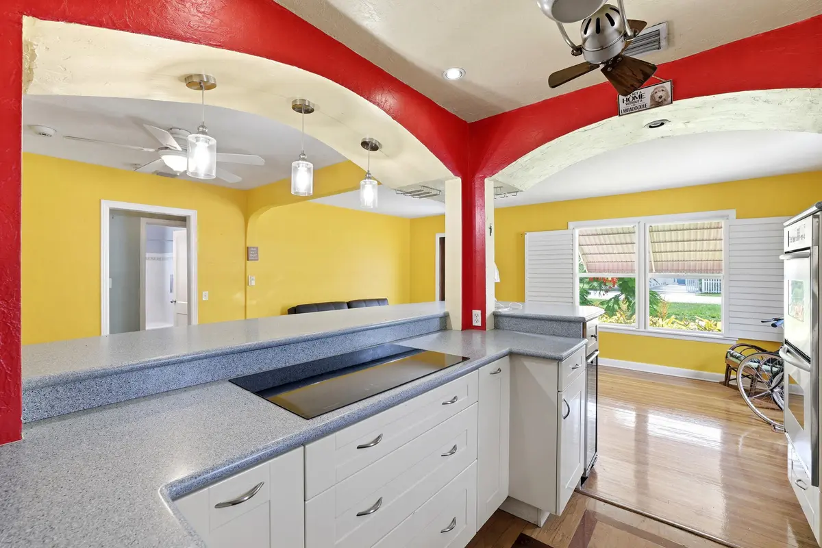 8_0h8a1418 at 227 S SWINTON Avenue, Delray Beach