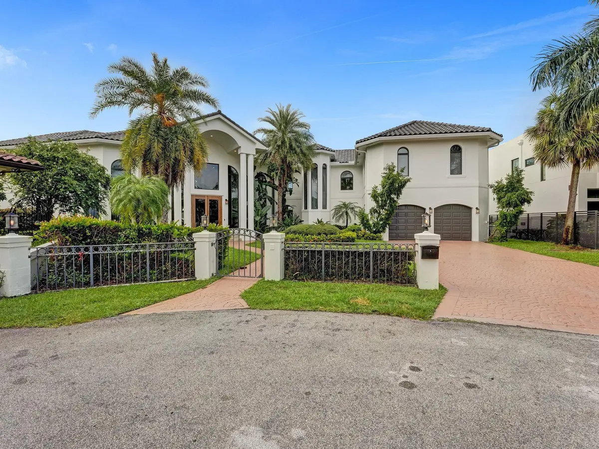 Photo 3 at 2584 SE 12th Street, Pompano Beach