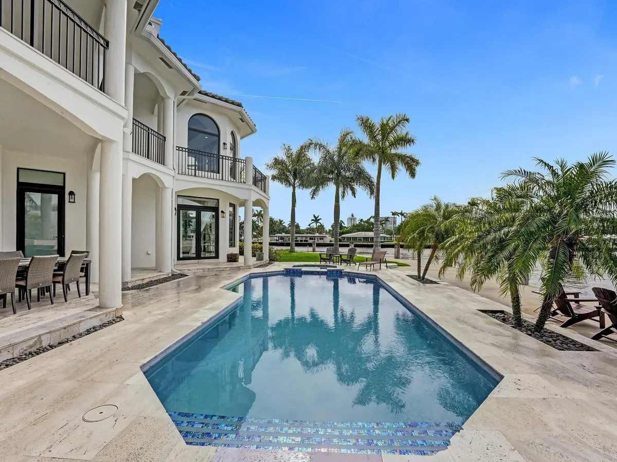 Photo 4 at 2584 SE 12th Street, Pompano Beach