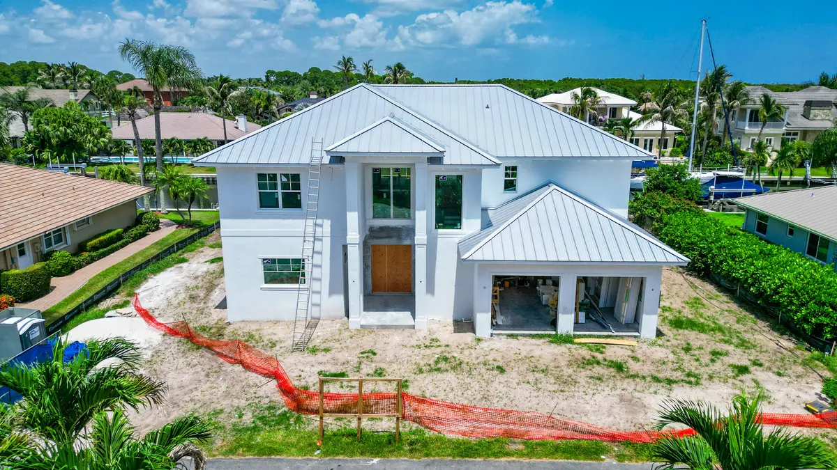 Aerial 8-17-26 at 8967 SE Star Island Way, Hobe Sound