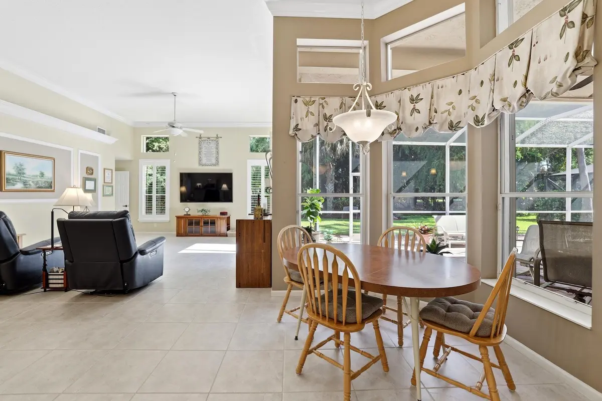 0H8A2020 at 606 CYPRESS GREEN Circle, Wellington