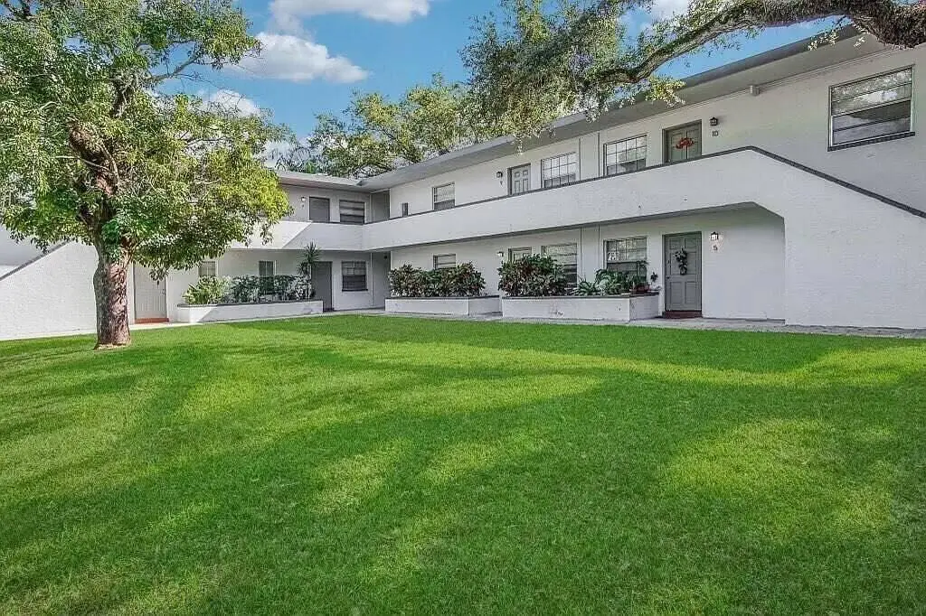 650 SW 15th 4 at 650 SW 15TH Avenue 1-10, Fort Lauderdale