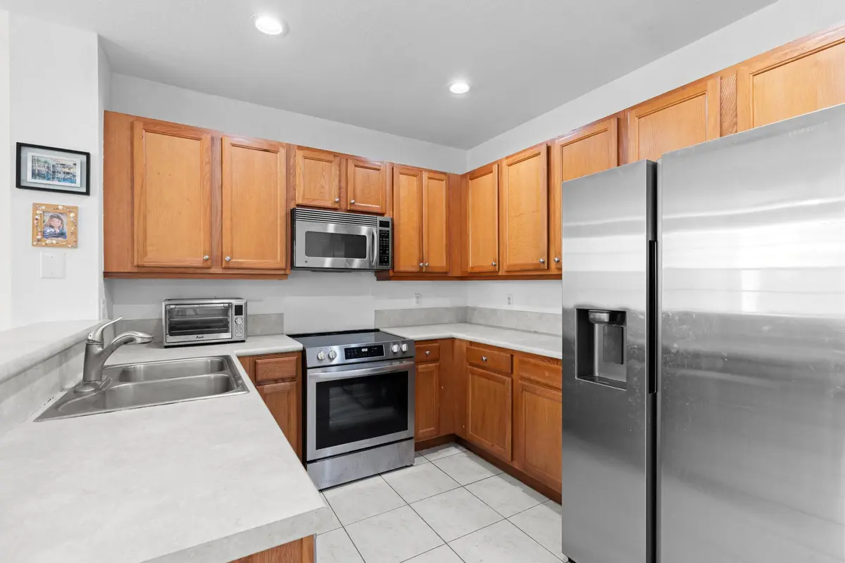 Kitchen at 1020 E LONGPORT Circle 6B, Delray Beach
