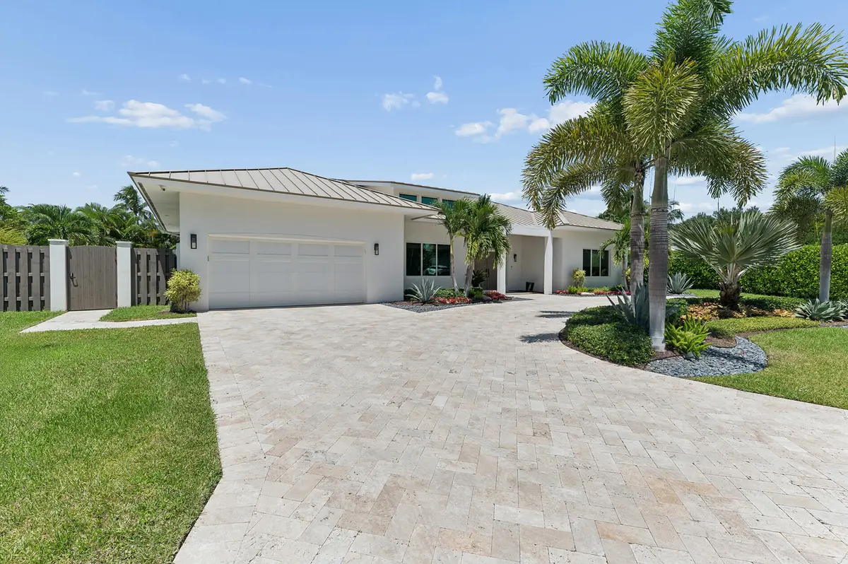 Exterior Front Entrance at 115 NE 16TH Court, Delray Beach