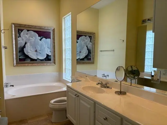 MASTER BATH at 11595 SW Rockingham Drive, Port St. Lucie