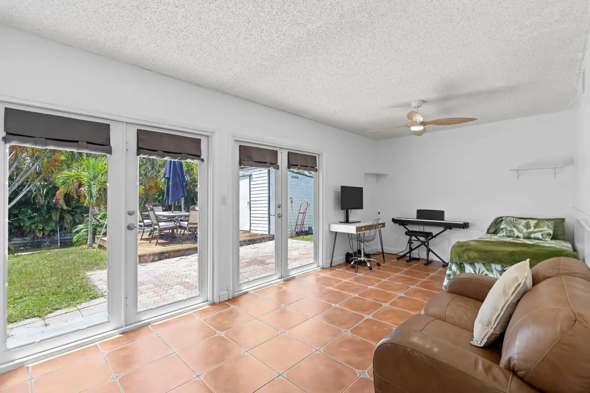 Florida Room at 1054 OLD BOYNTON Road, Boynton Beach
