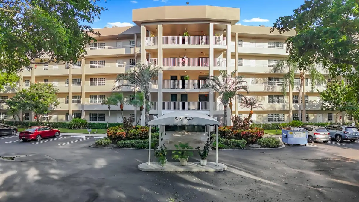 Photo 1 at 545 Oaks Lane 410, Pompano Beach