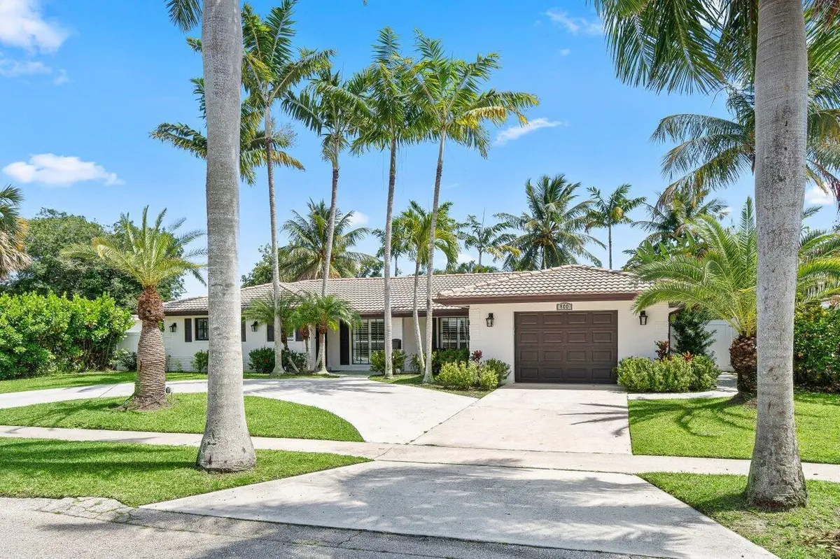 Exterior Front at 800 SW 5TH Street, Boca Raton
