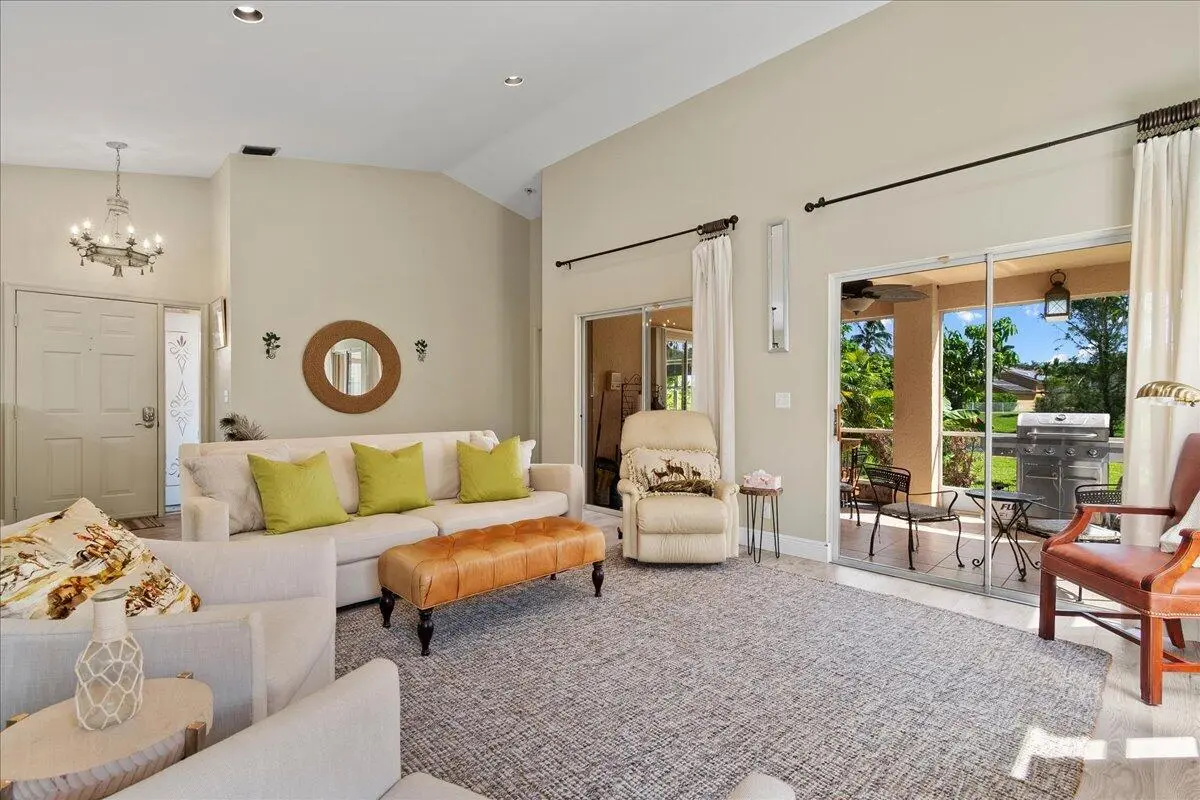 Family Room at 2590 NEATON Court, Wellington