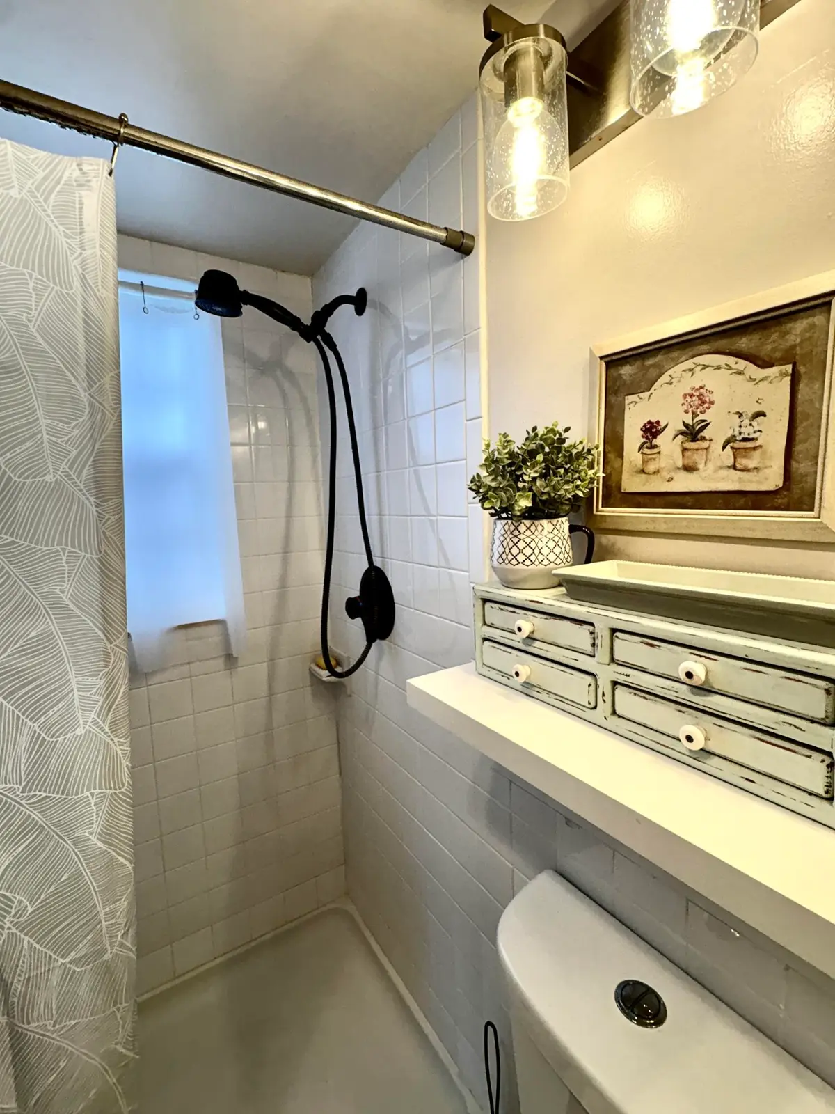 step-in shower at 140 WINDSOR G, West Palm Beach