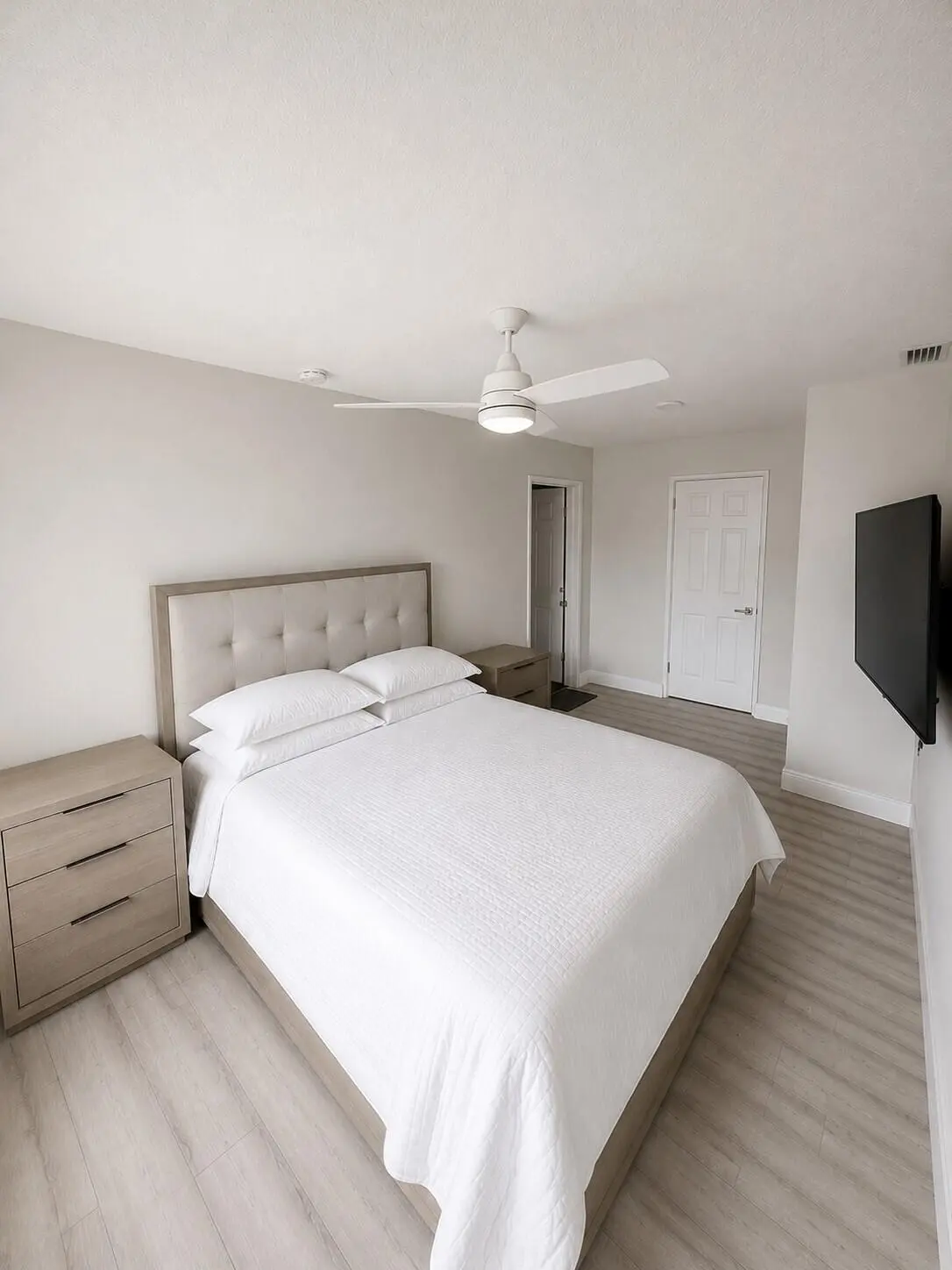 334B62F0-9D72-45F4-978C-AA30D0E00104 at 4730 NE 3rd Avenue, Oakland Park