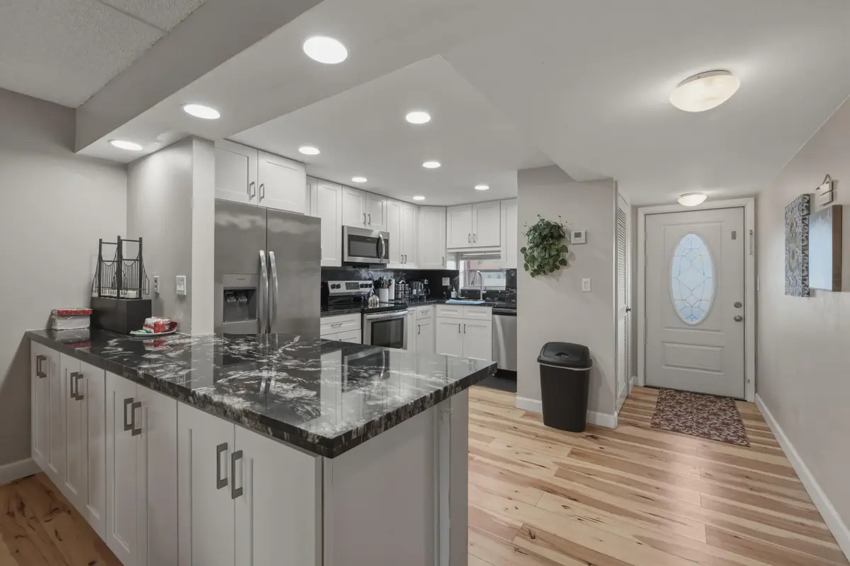 2. Kitchen Use at 9420 S Hollybrook Lake Drive 304, Pembroke Pines
