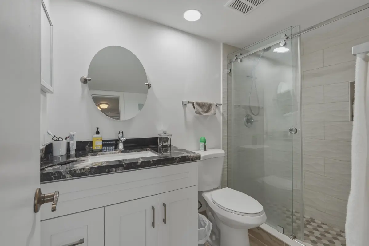 5. Master BATHROOM at 9420 S Hollybrook Lake Drive 304, Pembroke Pines