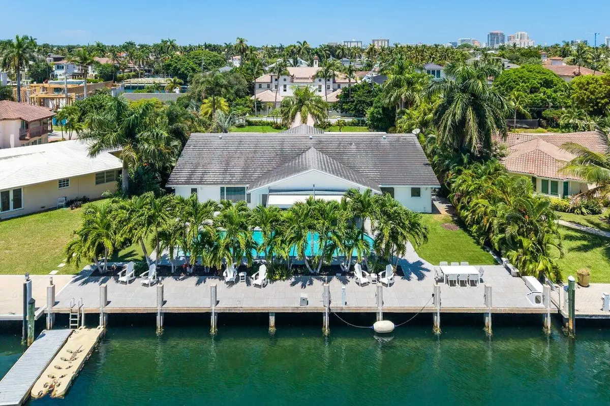m57 at 2540 MERCEDES Drive, Fort Lauderdale