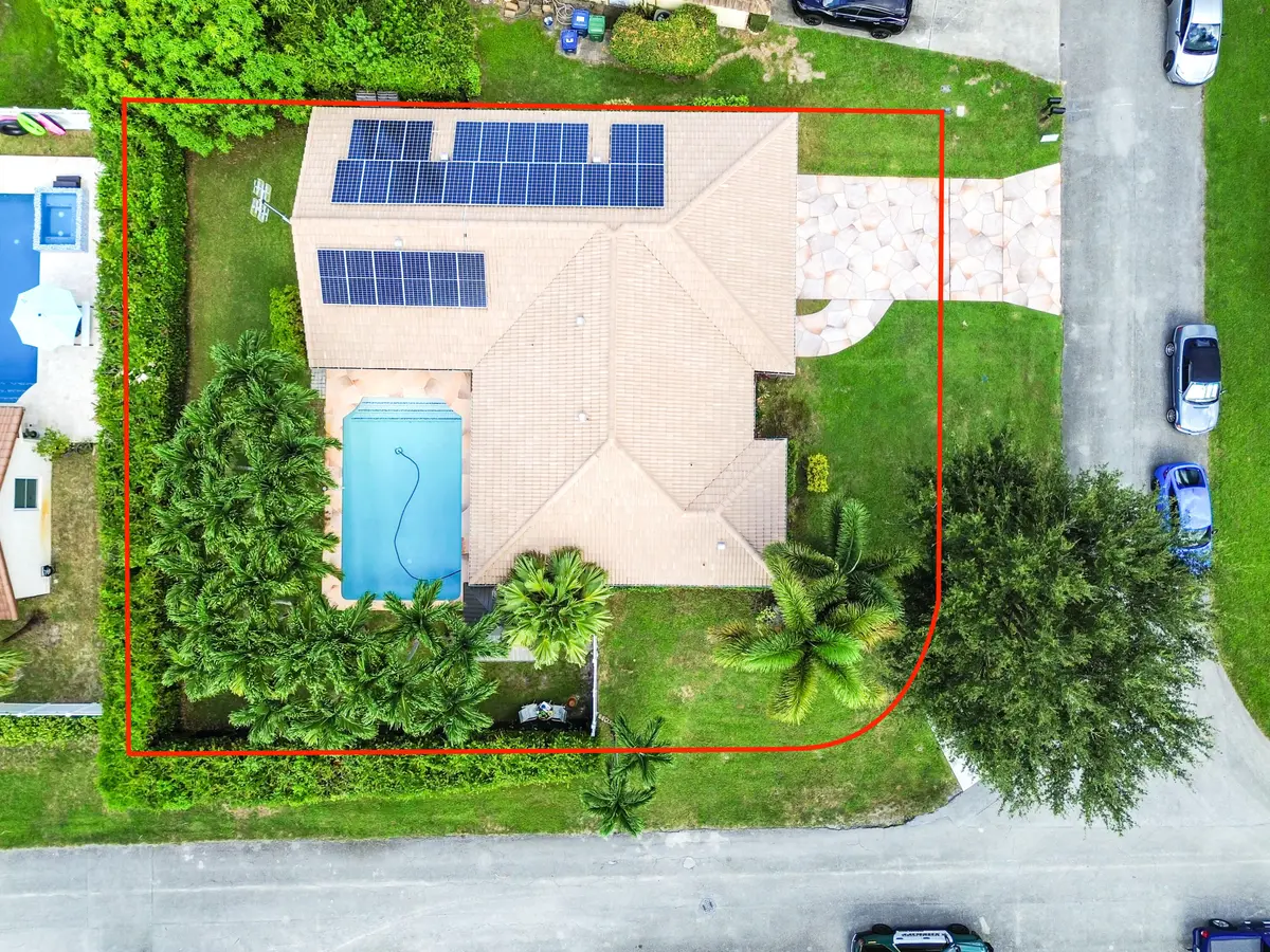 42 drone 10a at 7123 NW 42nd Court, Coral Springs