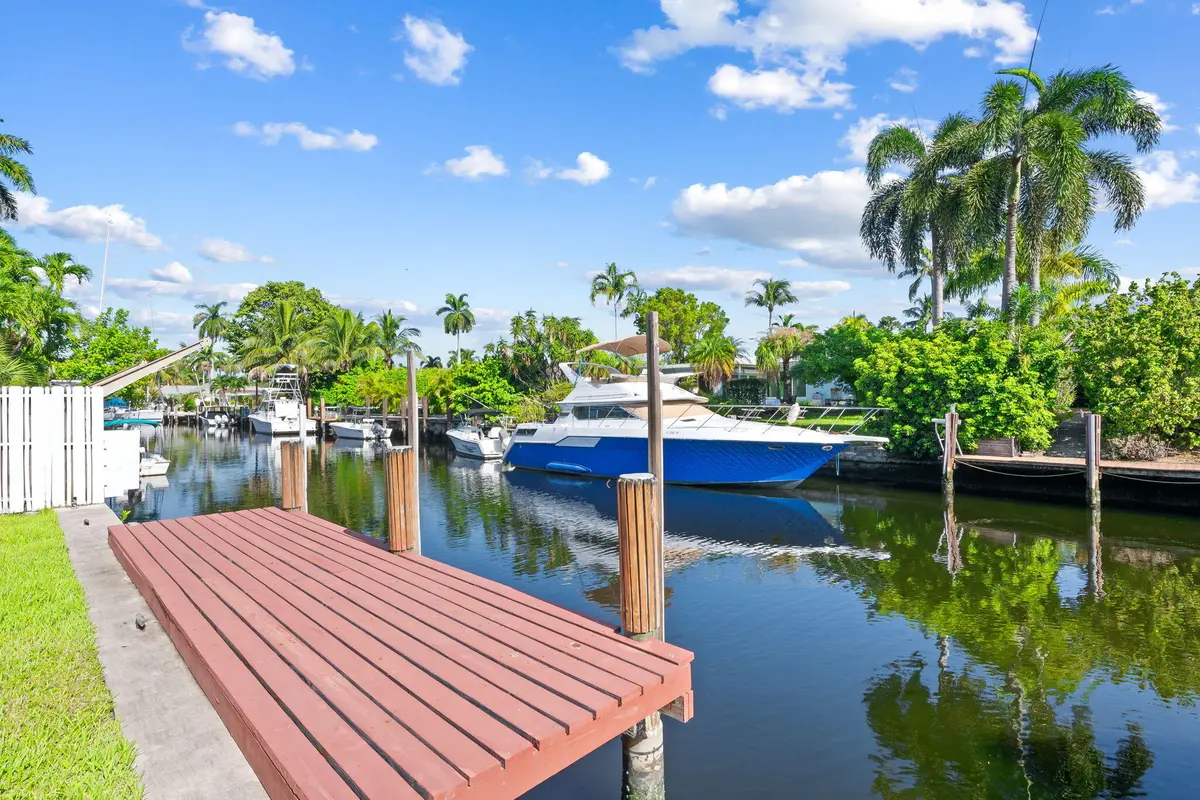 22-web-or-mls-DSC_8694 at 1221 SW 17th Street, Fort Lauderdale