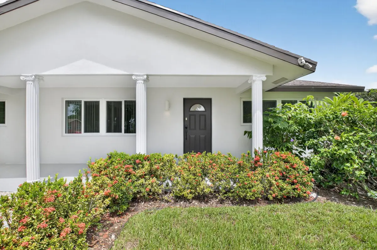 20250930171128279495000000-o at 4599 Brady Boulevard, Delray Beach