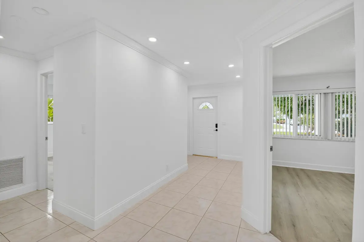 20250930171129051631000000-o at 4599 Brady Boulevard, Delray Beach