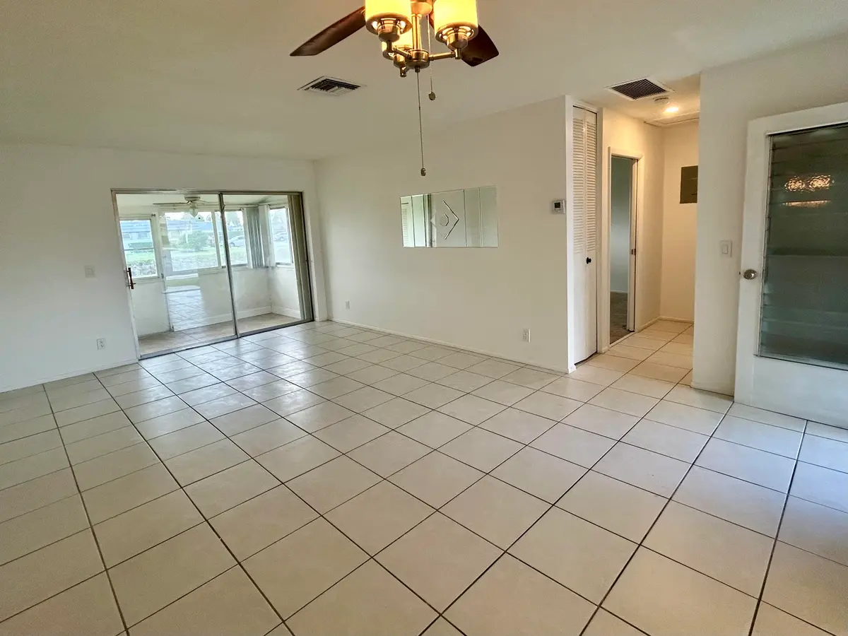 IMG_8977 at 2895 CROSLEY Drive C, West Palm Beach