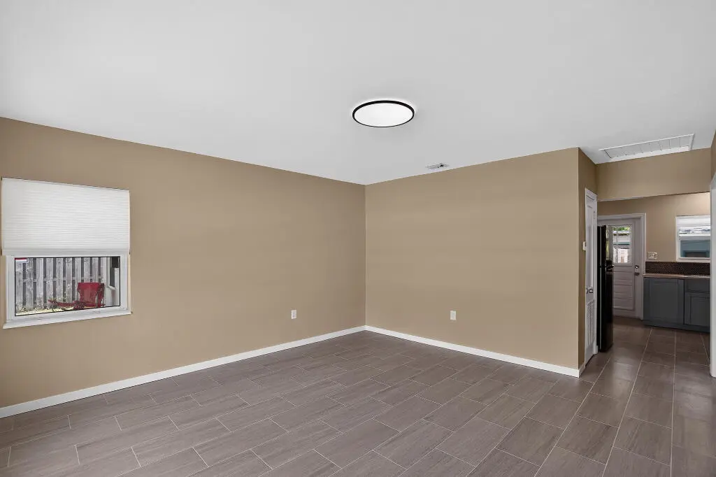 42439_03_image-194426_08.20.2026 at 208 SW 2ND Place 1-2, Dania Beach