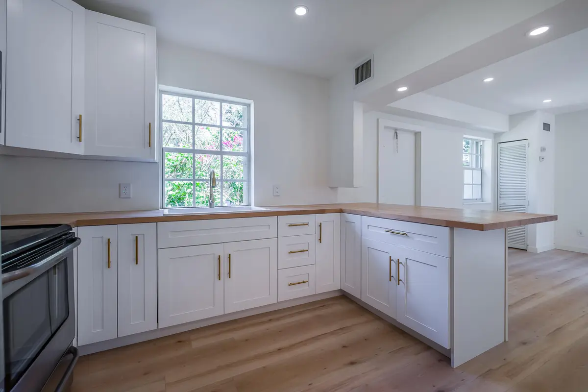22 169 11 at 20 NE 169TH Street 1-2, North Miami Beach