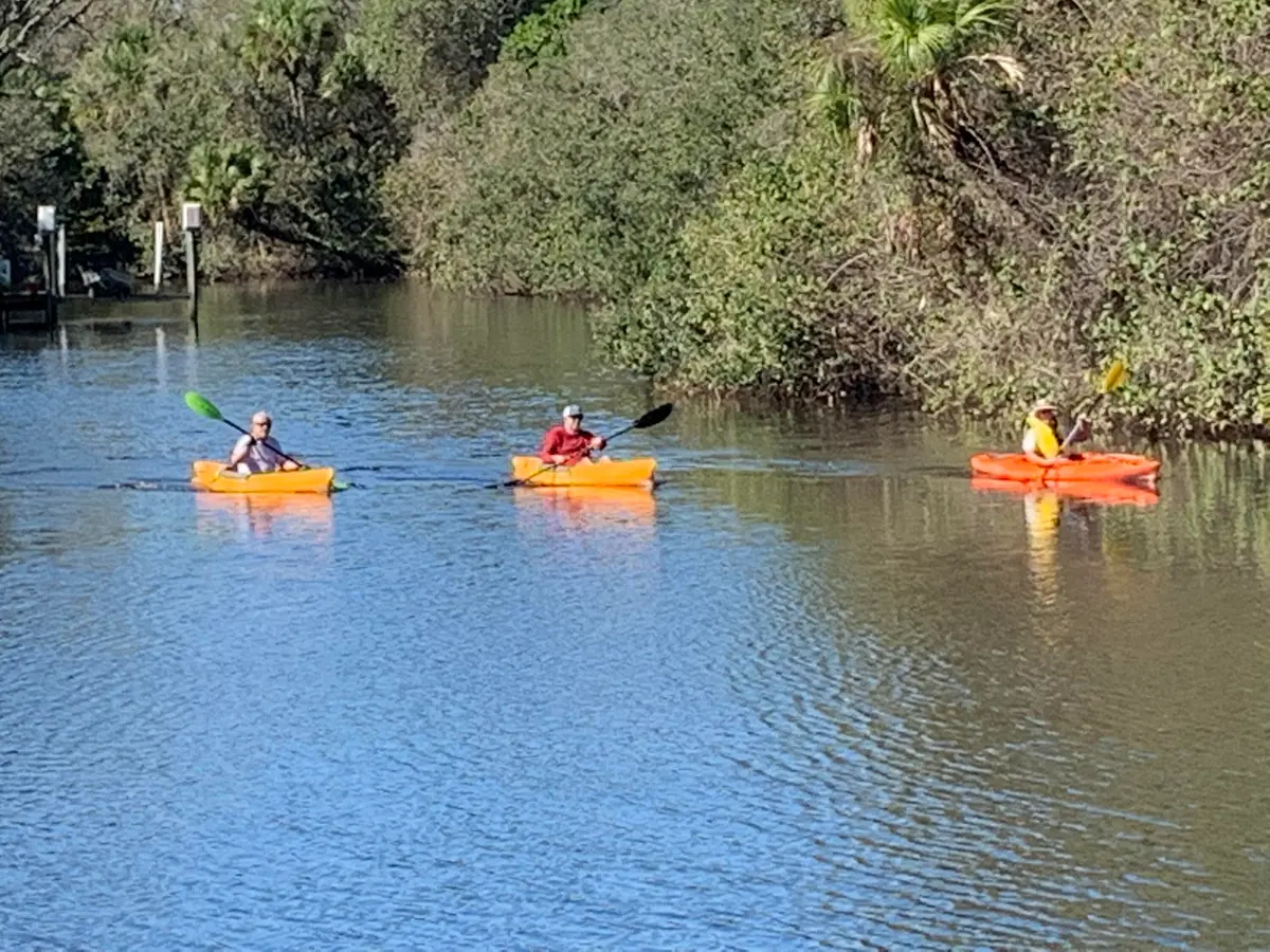 3 Kayakers at 7882 SE PARADISE Drive, Stuart
