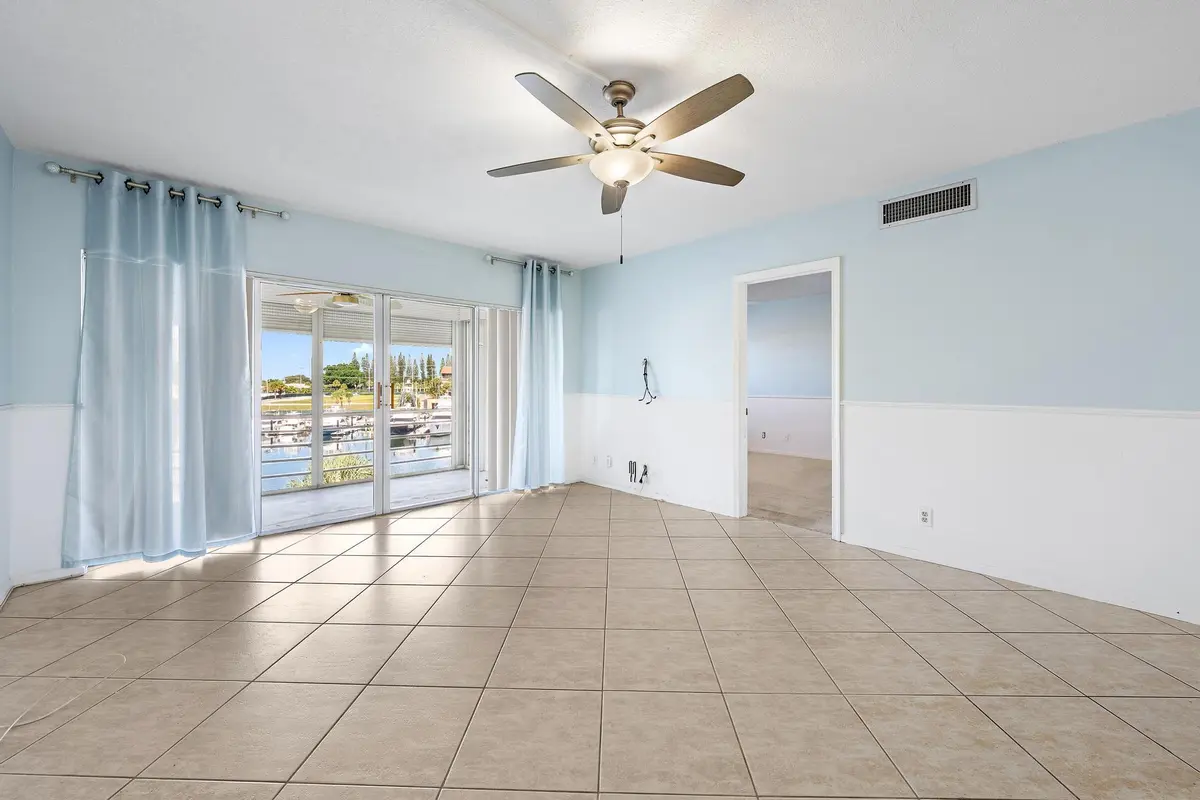 29 Yacht Club Dr 405-6 at 29 Yacht Club Drive Unit 405, North Palm Beach