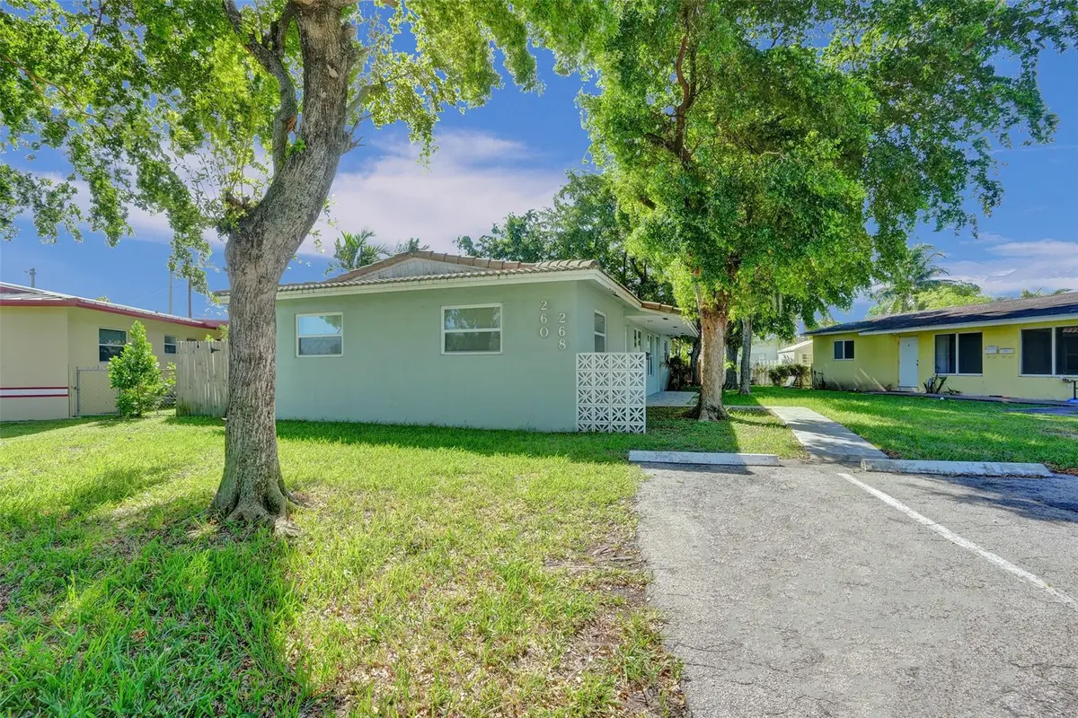 Photo 3 at 260 NE 41st Street, Oakland Park