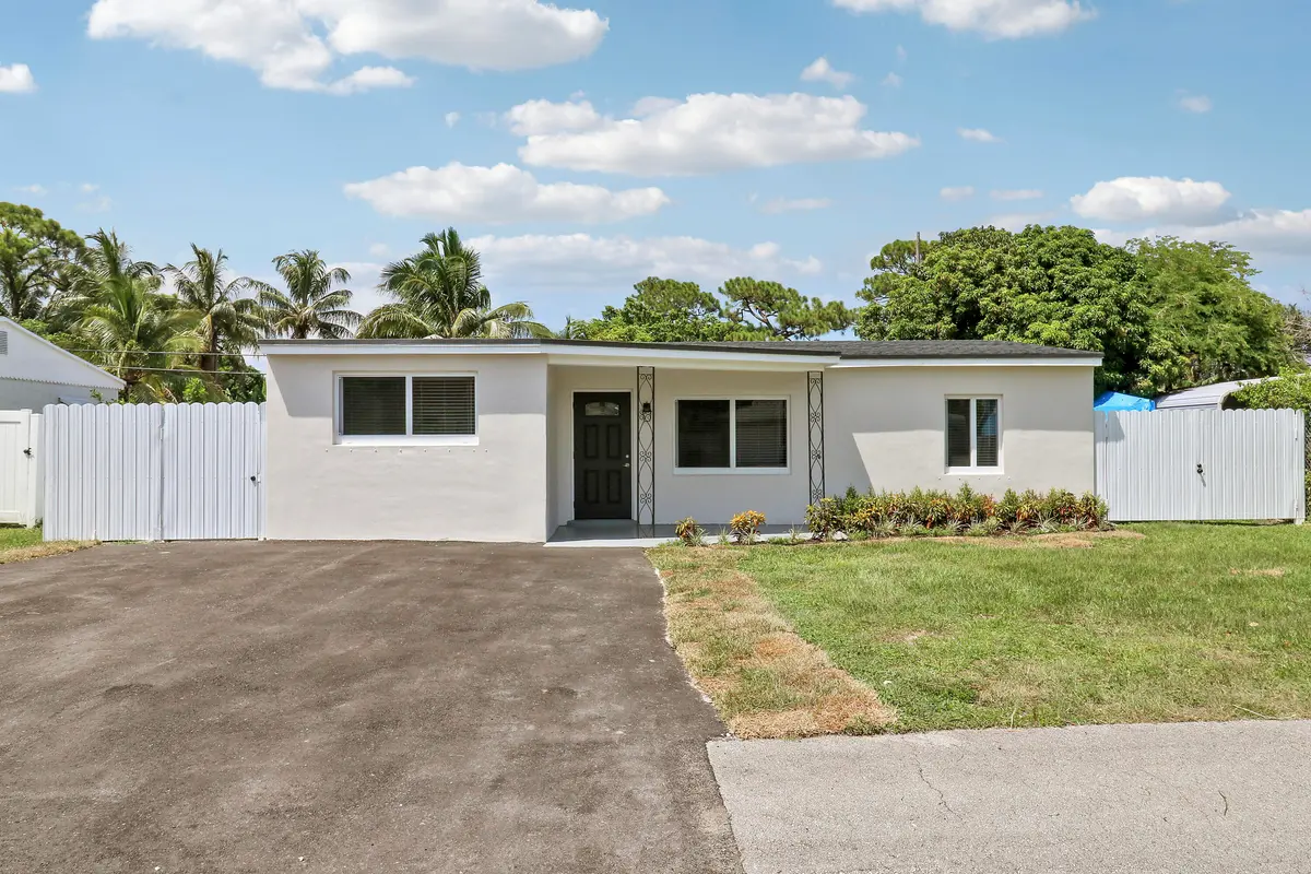 House 3-31 at 4785 Clinton Boulevard, Lake Worth