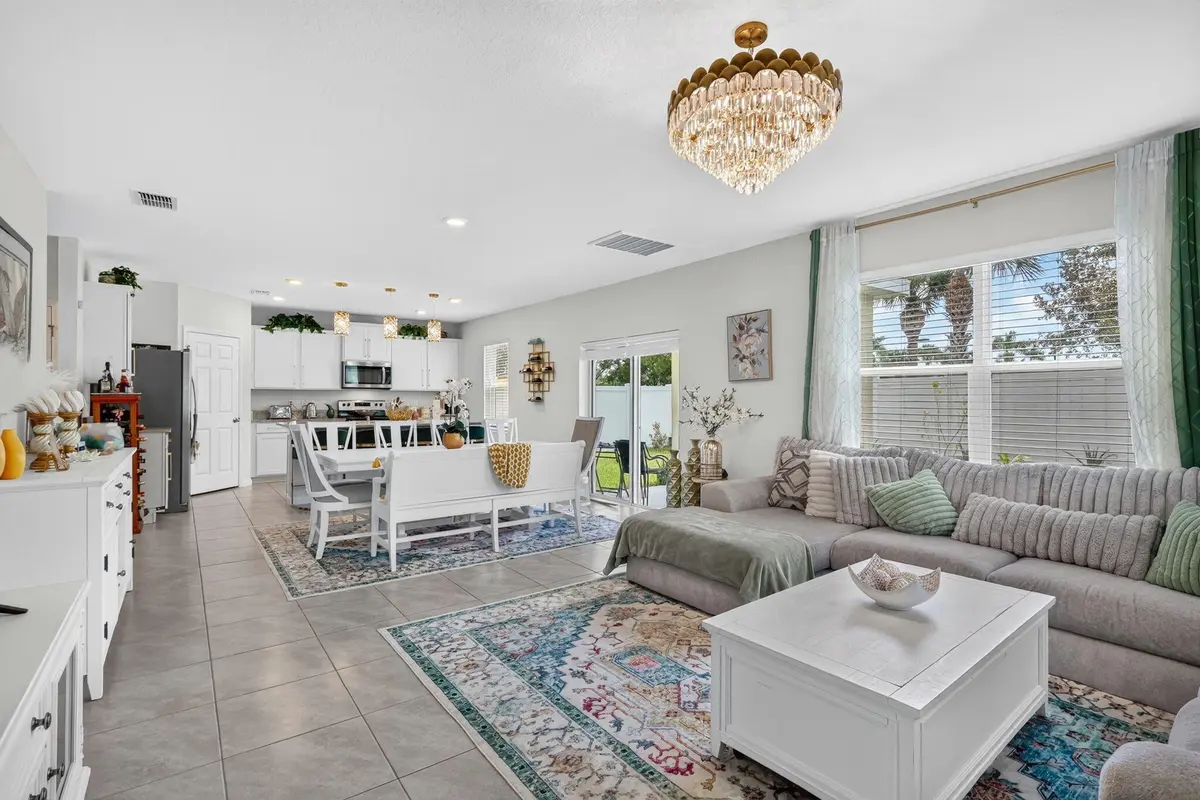 Huge great room! at 9517 Silver Sands Lane, Fort Pierce