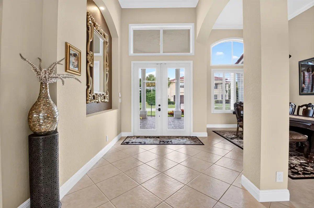 Entrance Foyer at 11554 Knightsbridge Place, Wellington