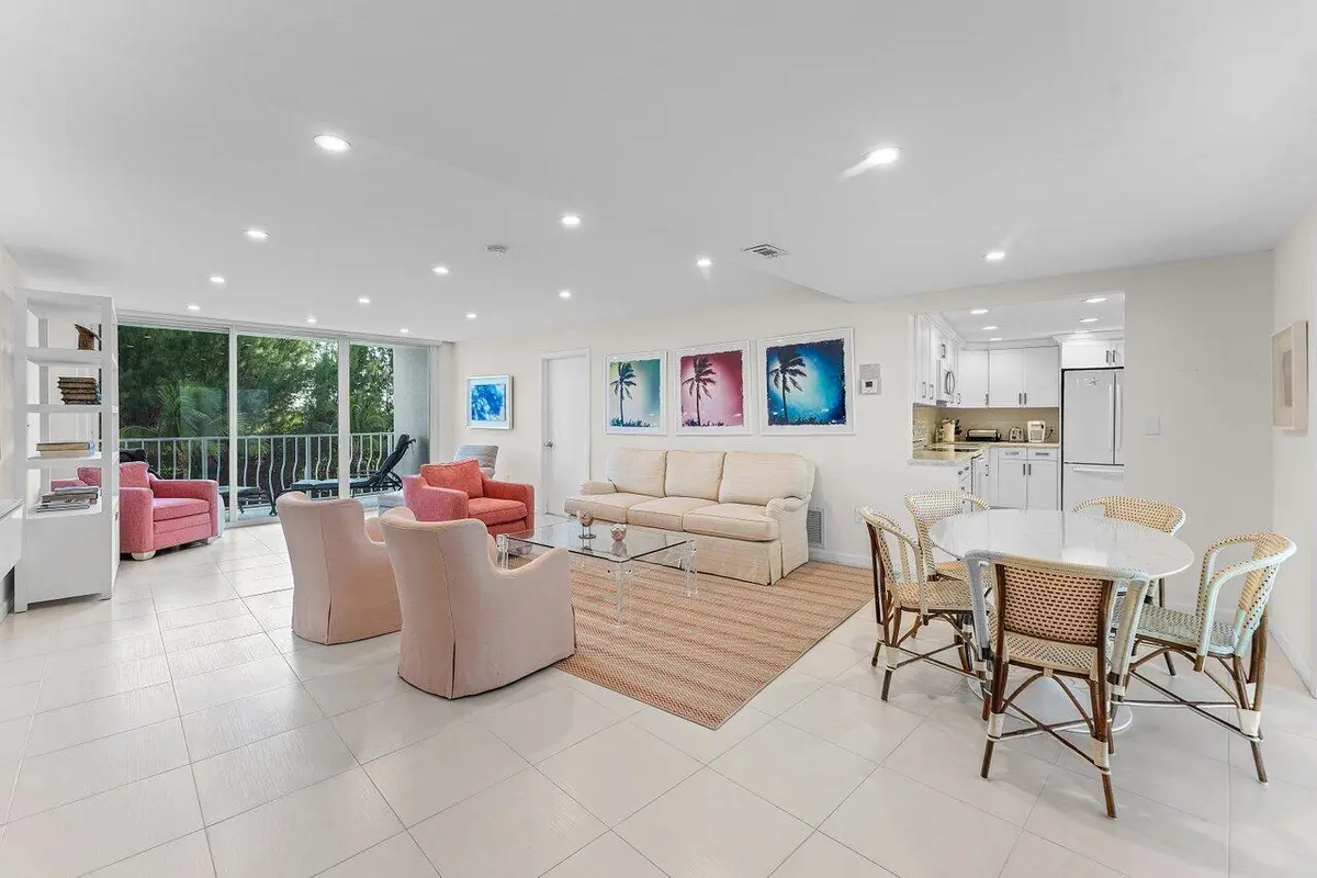 1.5 at 2774 S Ocean Boulevard 409, Palm Beach