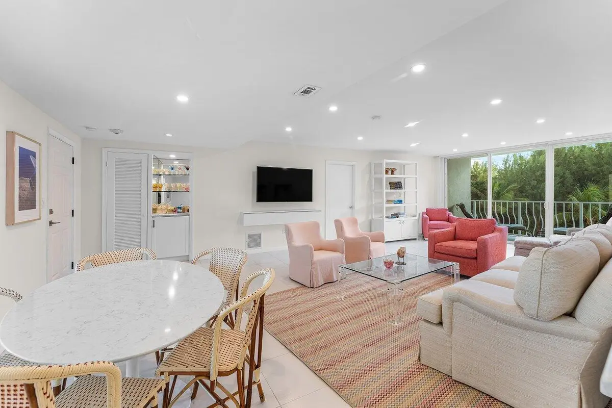 1.7 at 2774 S Ocean Boulevard 409, Palm Beach