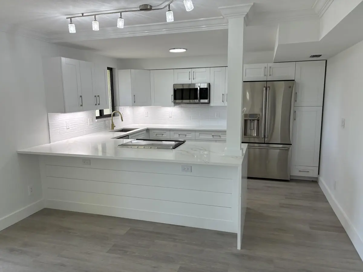 Kitchen at 1605 S US HIGHWAY 1 106M1, Jupiter