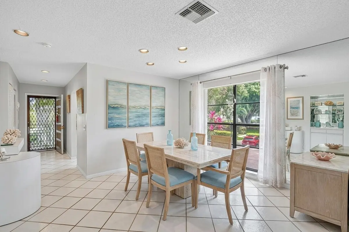 VIRTUAL Dining Room at 7 Southport Lane B, Boynton Beach