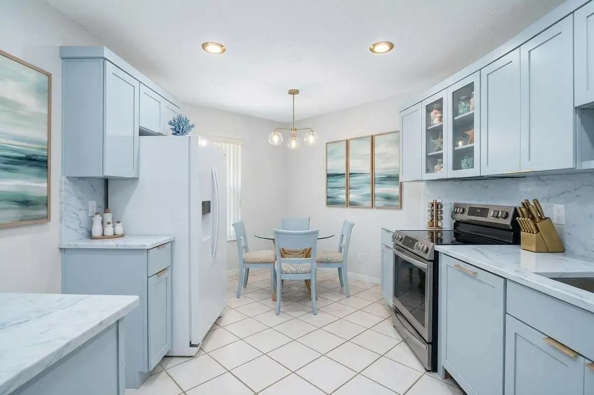 VIRTUAL Kitchen at 7 Southport Lane B, Boynton Beach