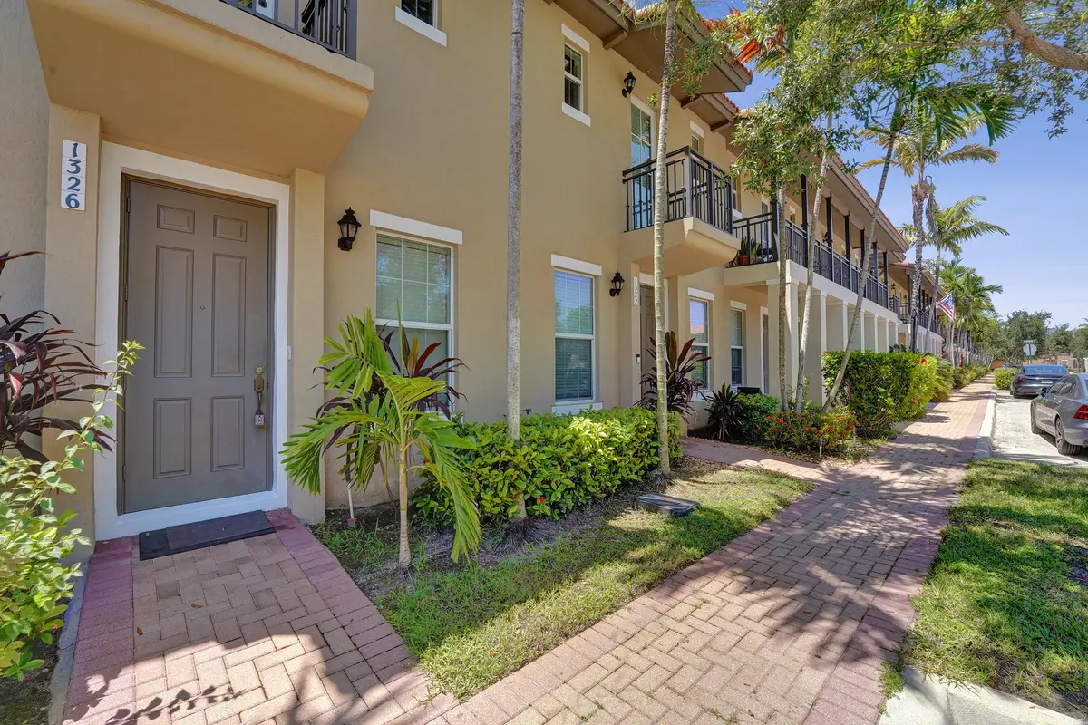 DSC02651 at 1326 SW 147TH Terrace, Pembroke Pines